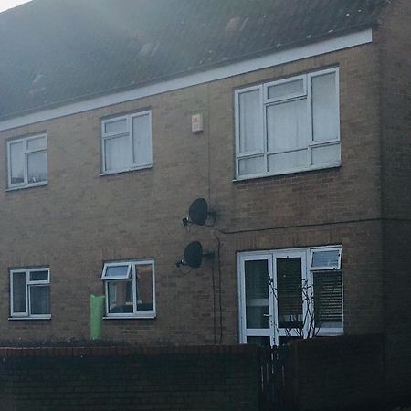 Travelling Stop Apartment Swindon Luaran gambar