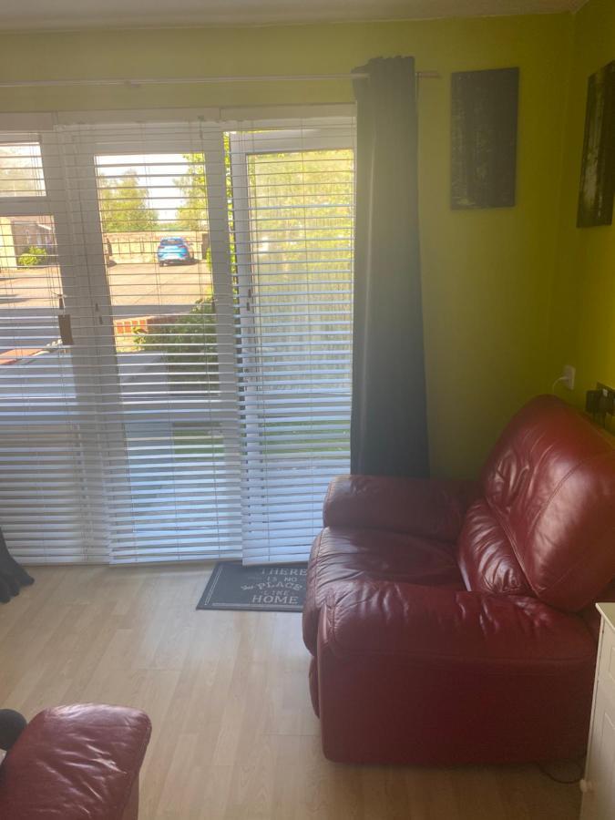 Travelling Stop Apartment Swindon Luaran gambar