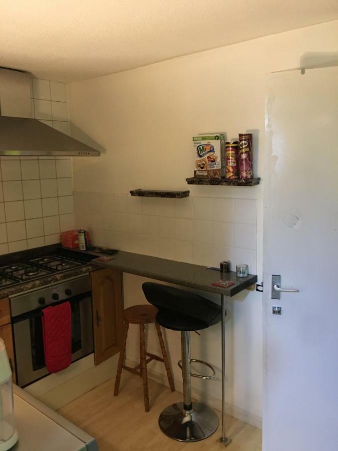 Travelling Stop Apartment Swindon Luaran gambar
